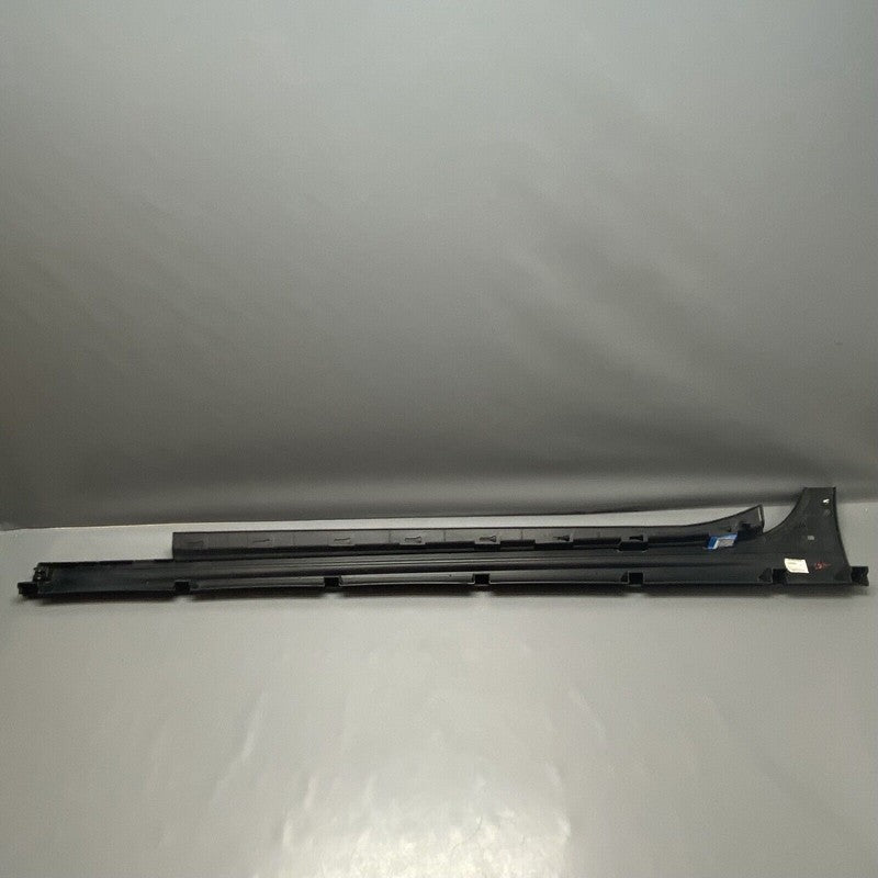 670010791 MASERATI GHIBLI ROCKER MOLDING RIGHT PASSENGER 2014 2015 2016 2017 670010791 oem