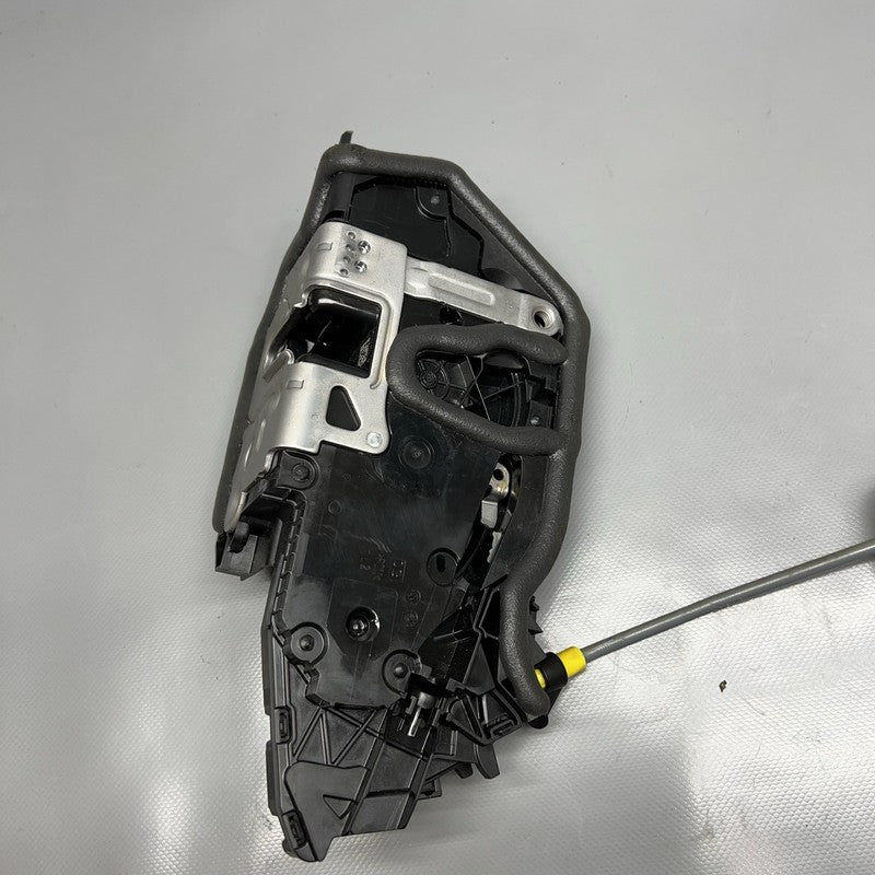 5A160B5 BMW X1 SYSTEM LOCK LEFT FRONT 2023 2024 OEM 5A160B5