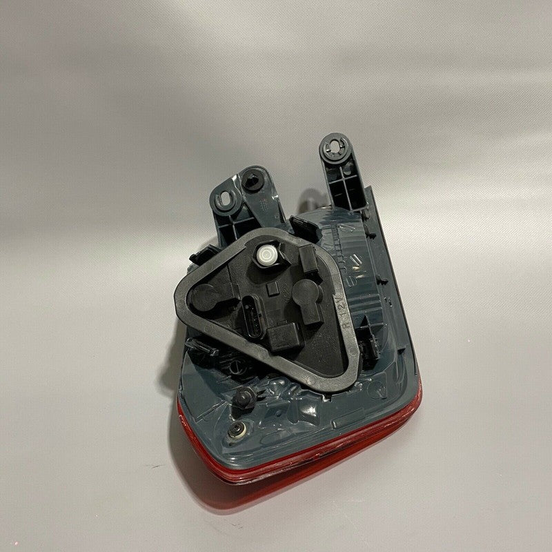 63217372786 BMW 328 TAIL LIGHT RIGHT PASSENGER F30 63217372786 2012 2013 2014 2015 LED