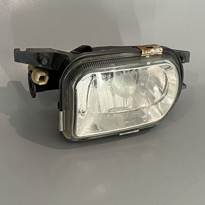 2038201156 MERCEDES BENZ CLK350 FOG LIGHT LEFT DRIVER 2038201156 2003 2004 2005 2006 OEM