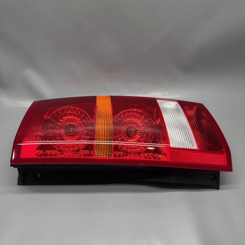 LAND ROVER LR3 TAIL LIGHT RIGHT PASSENGER 2005 2006 2007 2008 2009 OEM