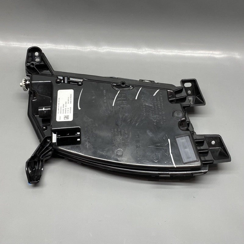 TESLA MODEL S FOG LIGHT RIGHT PASSENGER 2016 2017 18 2019 2020 OEM 600