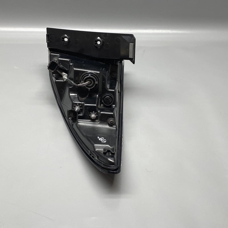 92401-N9150 HYUNDAI TUCSON TAIL LIGHT LEFT DRIVER 92401-N9150 2022 2023 OEM 