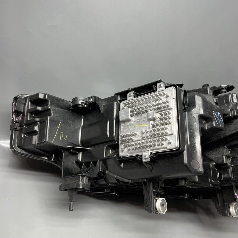BMW X7 HEADLIGHT RIGHT PASSENGER LED 2019 2020 2021 2022 OEM 9481800-0