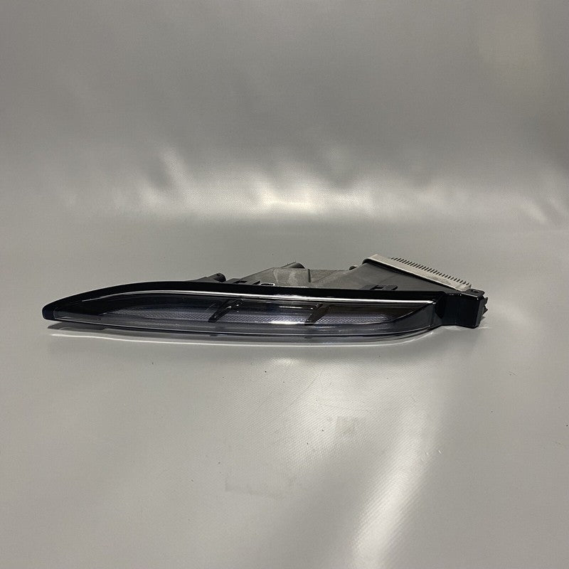 95B953081B PORSCHE MACAN DAYTIME RUNNING LIGHT LEFT DRIVER 95B953081B 2019 2020 LED