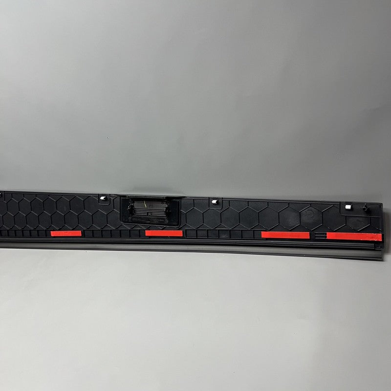 1741539-00-F TESLA CYBERTRUCK BEDSIDE SAIL APPLIQUE RIGHT 2023 2024 OEM 1741539-00-F