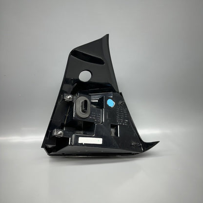 1502086-00-D TESLA MODEL Y TAIL LIGHT LEFT DRIVER 2020 2021 22 2023 2024 LED OEM 1502086-00-D