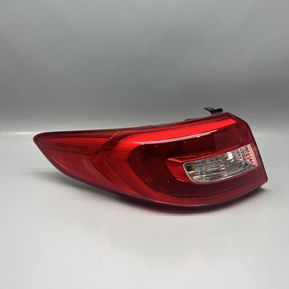 92401-C2000 HYUNDAI SONATA TAIL LIGHT LEFT DRIVER 2015 2016 2017 OEM 92401-C2000