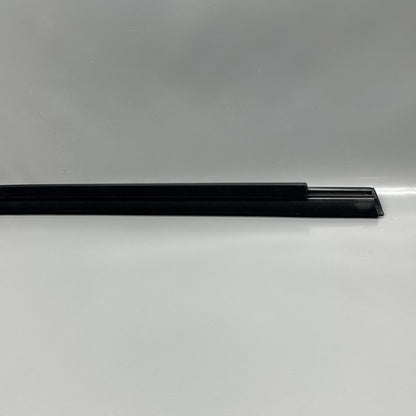 1095786-00-C TESLA MODEL S DOOR WINDOW MOLDING LEFT FRONT 2012-2020 OEM 1095786