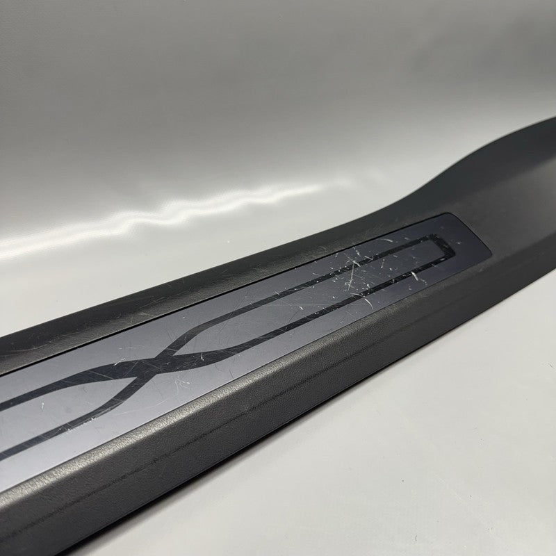 1035985-00-E TESLA MODEL X DOOR SILL LEFT FRONT 2016 2017 2018 2019 2020 OEM 1035985-00-E