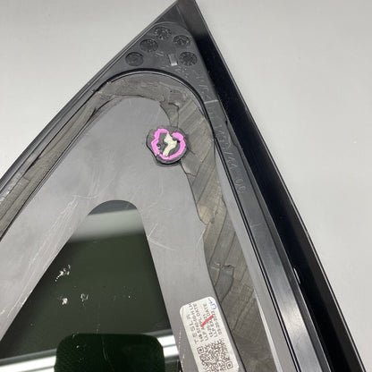 1495740-99-H TESLA MODEL Y QUARTER GLASS LEFT REAR 2020 2021 2022 2023 OEM 1495740-99-H
