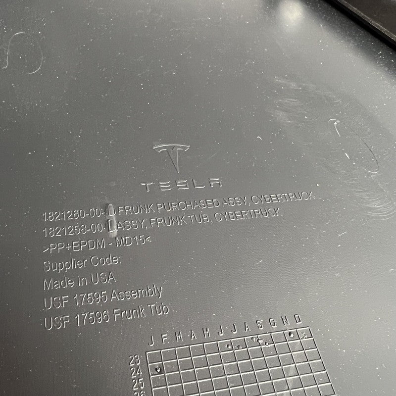 1821260-00-D TESLA CYBERTRUCK FRUNK 2024 2025 OEM 1821260-00-D