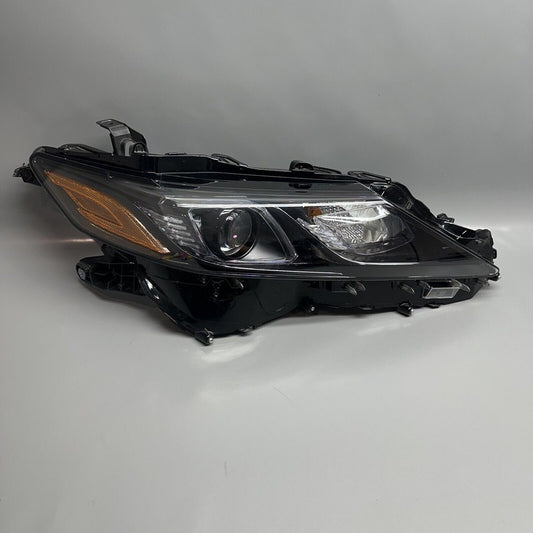 TOYOTA CAMRY HEADLIGHT RIGHT PASSENGER 2018 2019 2020 LED OEM