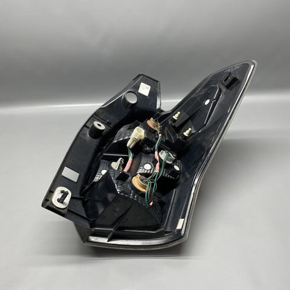 84201-SG051 SUBARU FORESTER TAIL LIGHT LEFT DRIVER 84201-SG051 2014 2015 2016 OEM