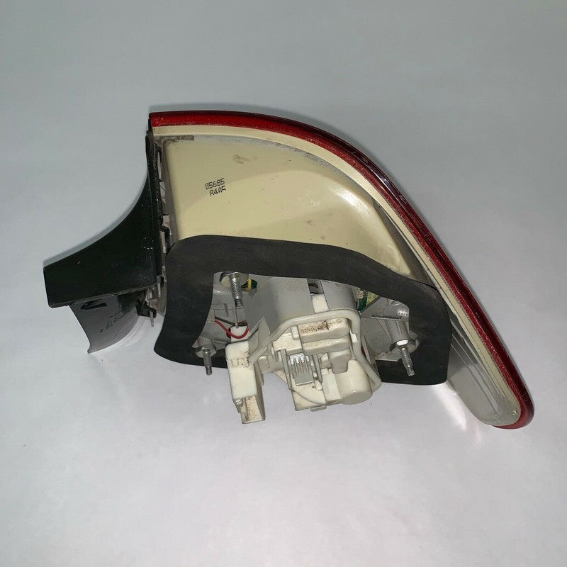 21830102 BMW 328 335 TAIL LIGHT LEFT DRIVER 21830102 LED SEDAN 2009 2010 2011 0EM