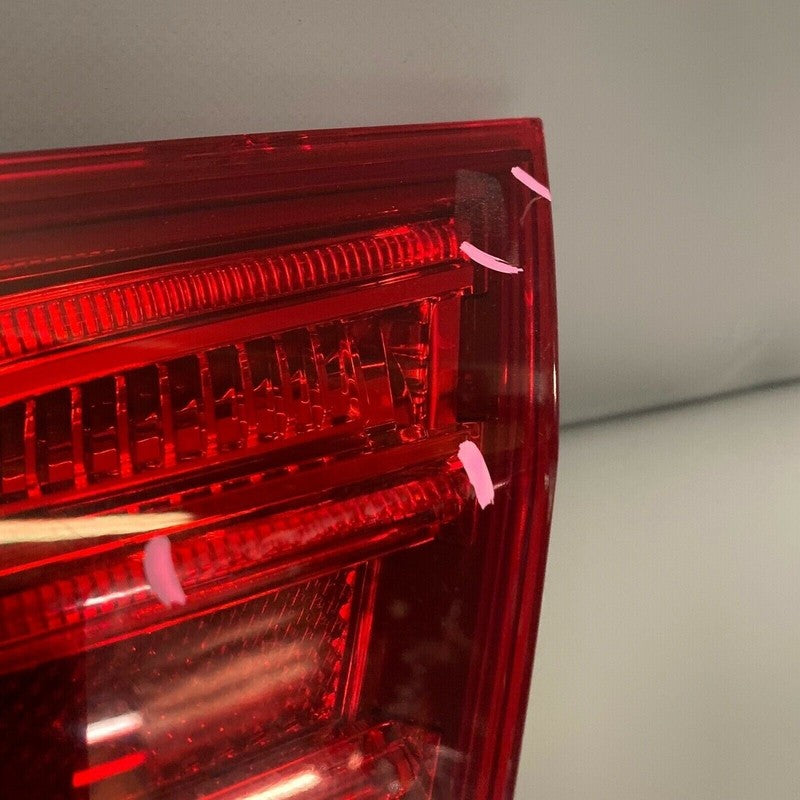 W212 MERCEDES  BENZ E63 TRUNK TAIL LIGHT RIGHT PASSENGER 2014 2015 2016 AMG OEM