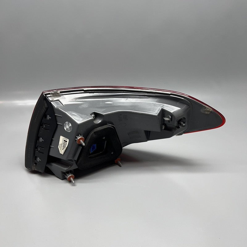 A2059065300 MERCEDES BENZ C300 WAGON TAIL LIGHT LEFT DRIVER C43 2015 2016 2017 W205 OEM