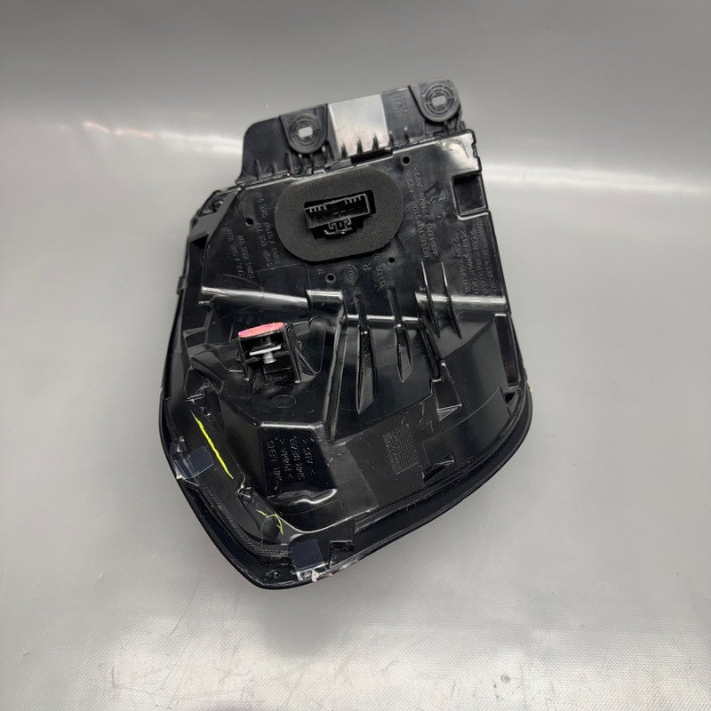 BMW X3 TAIL LIGHT RIGHT PASSENGER LED 2022 2023 2024 OEM 4946305007