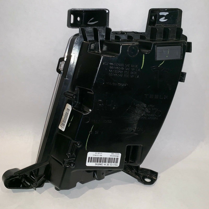 102401700A TESLA MODEL S RIGHT PASSENGER SIDE FOG LIGHT 2012 2013 2014 2015 2016 OEM