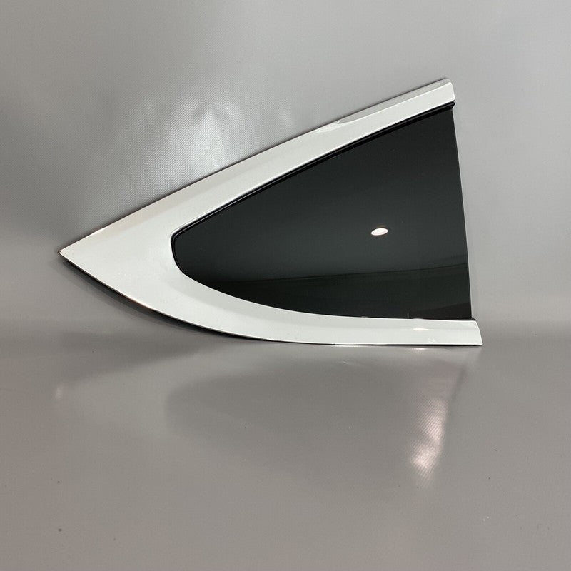 1044906-00-I TESLA MODEL X QUARTER GLASS RIGHT REAR 1044906-00-I 2016 2017 2018 2019 2020 OEM