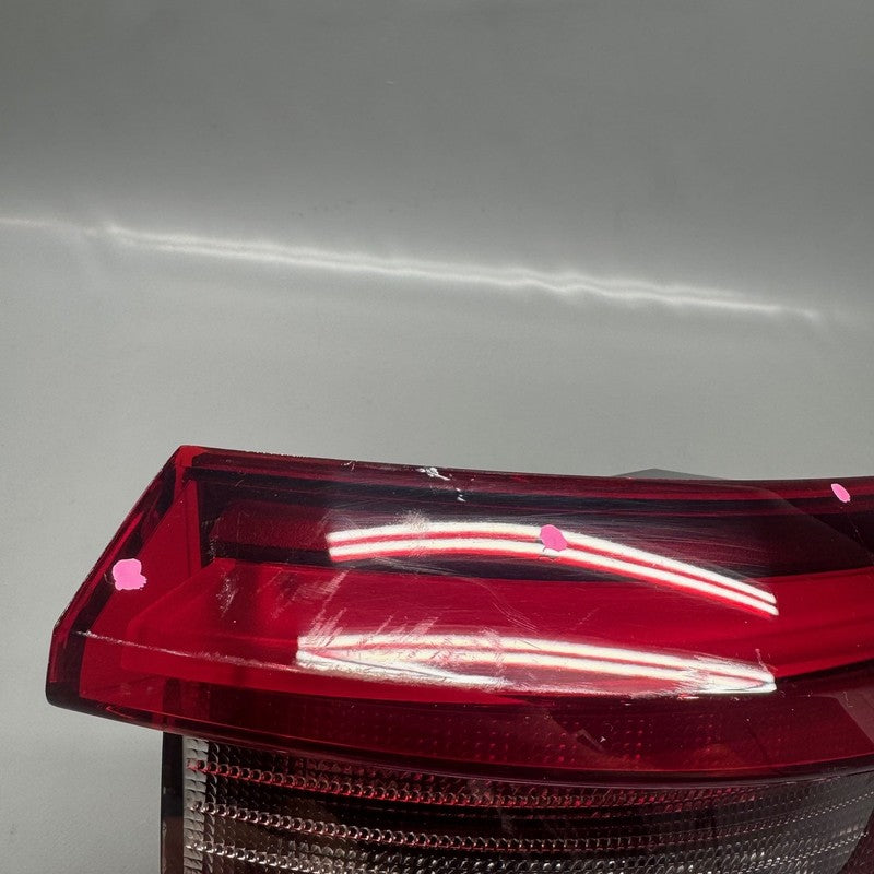 BMW X5 TAIL LIGHT RIGHT PASSENGER X5M 2019 2020 2021 2022 2023 OEM 374