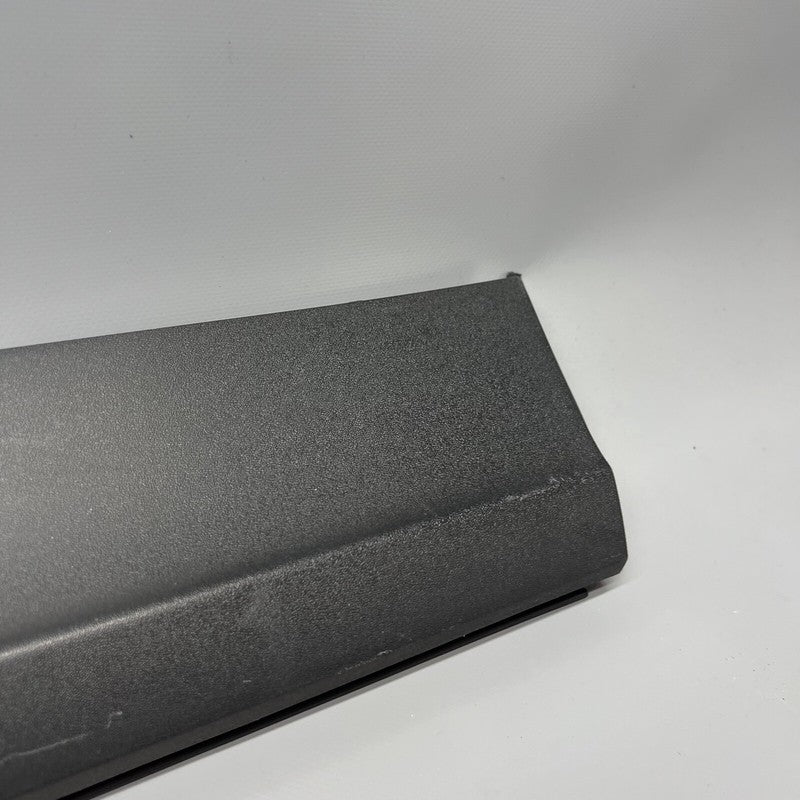 9Y0837096 PORSCHE CAYENNE DOOR MOLDING RIGHT FRONT 2019 2020 2021 2022 OEM 9Y0837096