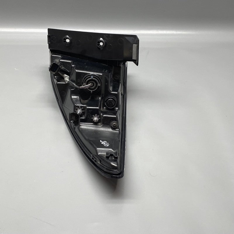 HYUNDAI TUCSON TAIL LIGHT LEFT DRIVER 92401-N9150 2022 2023 OEM