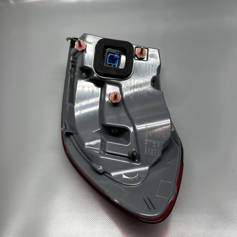 A2139068900 MERCEDES BENZ E400 WAGON TAIL LIGHT LEFT DRIVER 2017 2018 2019 2020 LED OEM