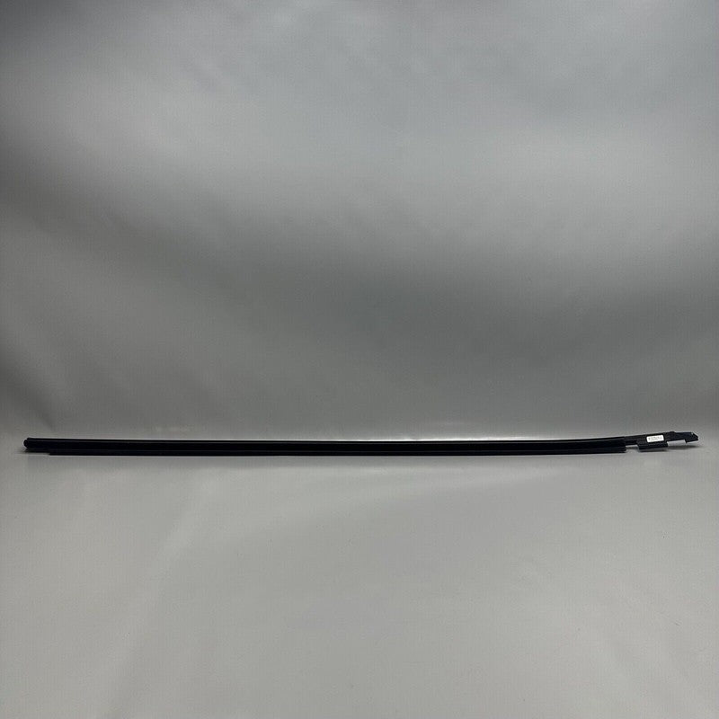 8W6853283D AUDI A5 DOOR WINDOW MOLDING S5 LEFT FRONT 2018 19 2020 2021 2022 OEM 8W6853283D