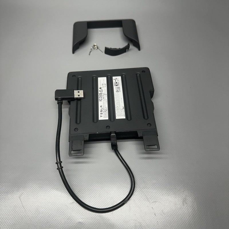 1546873-00-B TESLA MODEL S X CENTER CONSOLE INDUCTIVE CHARGER 2016 2017 2018 2019 2020 2021