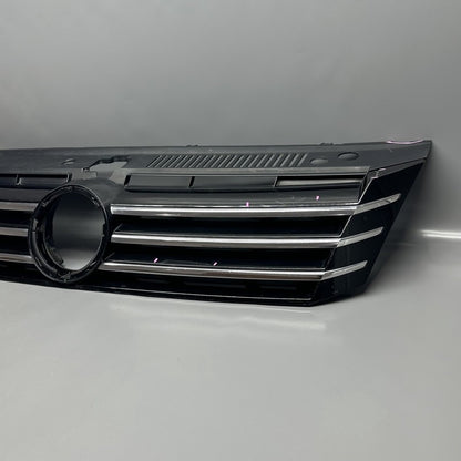 561853653A VOLKSWAGEN PASSAT GRILLE 2016 2017 2018 OEM 561853653A