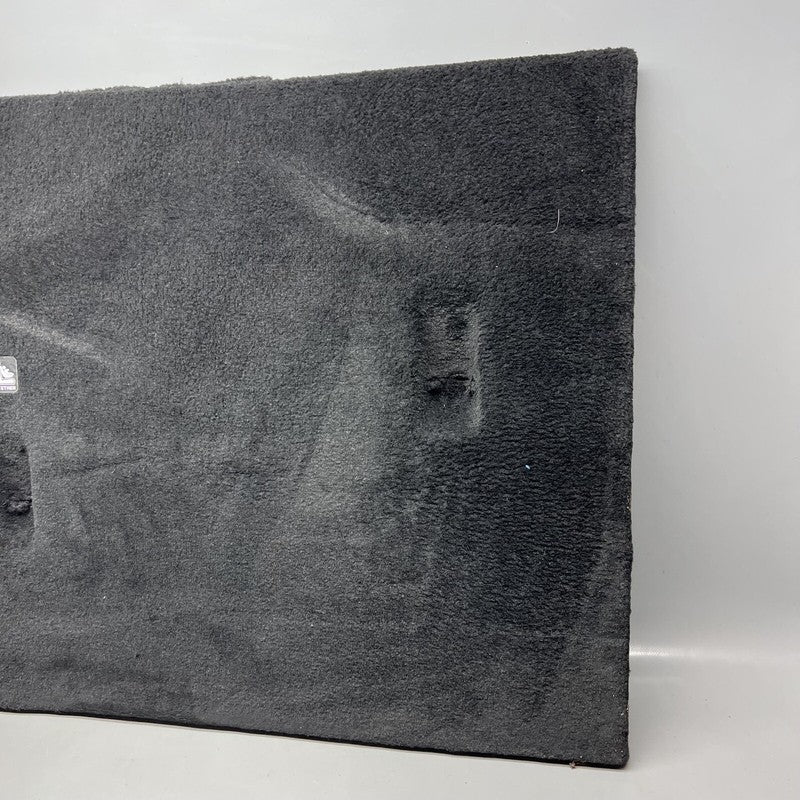 1582460-00-E TESLA MODEL S 2ND ROW BACK COVER LEFT 2021 2022 2023 1582460-00-E