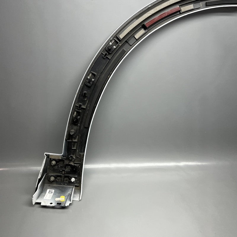 4KE853717F AUDI E-TRON FENDER FLARE MOLDING RIGHT FRONT 2019 20 21 22 2023 OEM 4KE853717F
