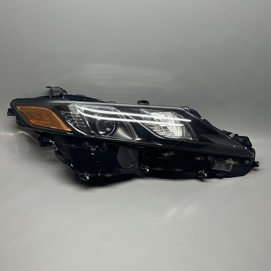 TOYOTA CAMRY HEADLIGHT RIGHT PASSENGER 2018 2019 2020 LED OEM