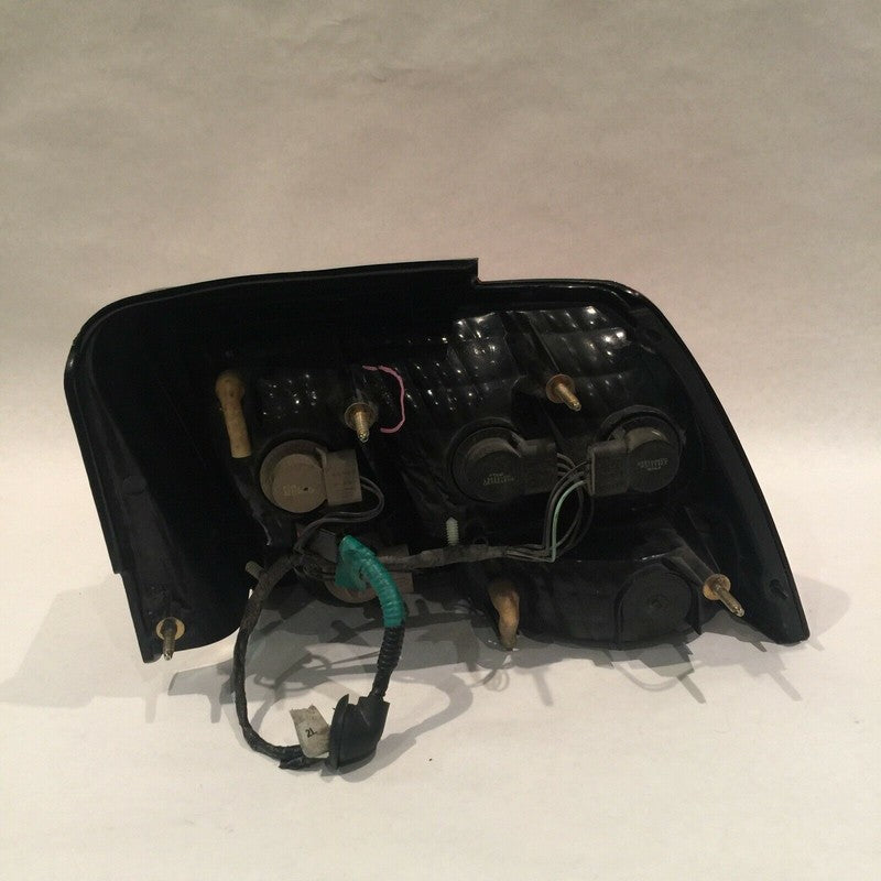 FORD MUSTANG TAIL LIGHT LEFT DRIVER 1999 2000 2001 2002 2003 2004 OEM