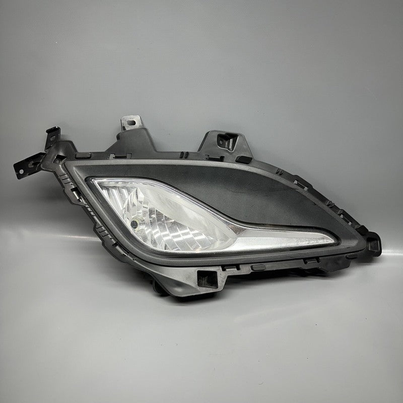 HYUNDAI ELANTRA FOG LIGHT RIGHT PASSENGER 2014 2015 2016 OEM 