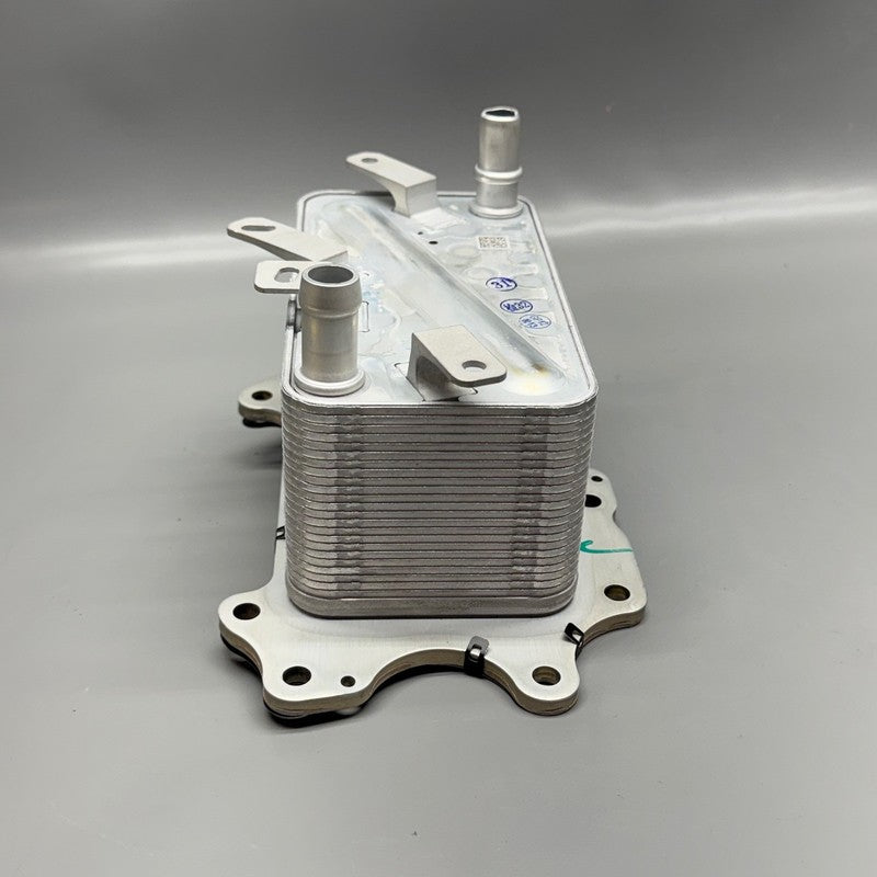 LAND ROVER DEFENDER OIL COOLER 2024 OEM R6P3-6A642-AC
