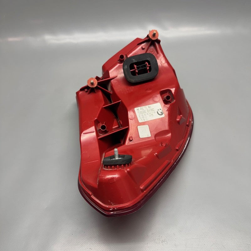 BMW 750 TAIL LIGHT RIGHT PASSENGER 740 2009 2010 2011 2012 OEM 7182202