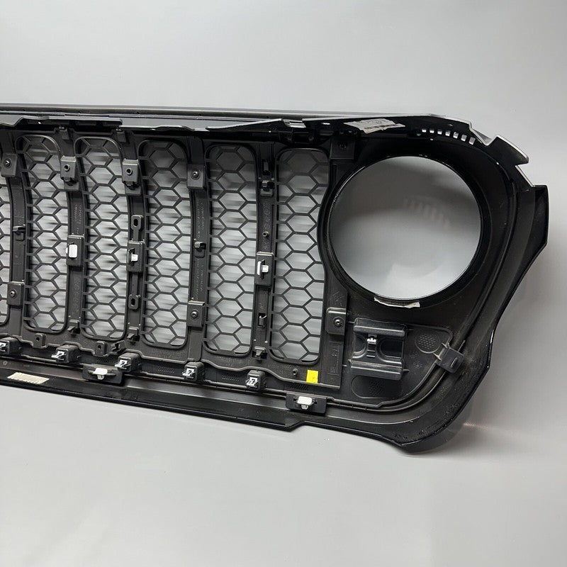 JEEP WRANGLER GLADIATOR GRILLE 2018 2019 2020 2021 2022 2023 OEM T7200