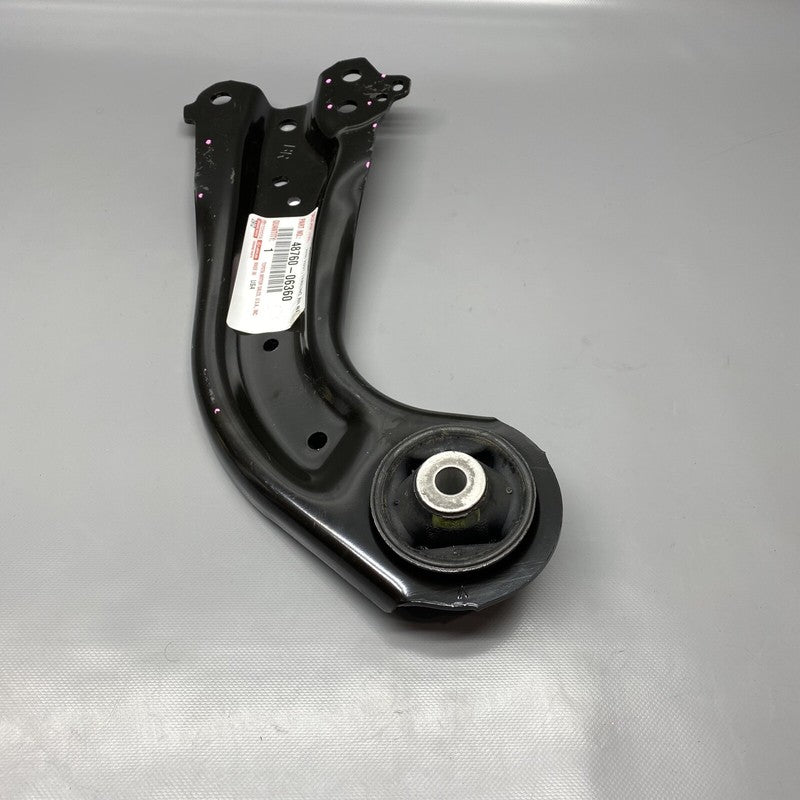 48760-06360 LEXUS ES350 ES300H ARM ASSEMBLY RIGHT 48760-06360 2019 2020 2021 OEM