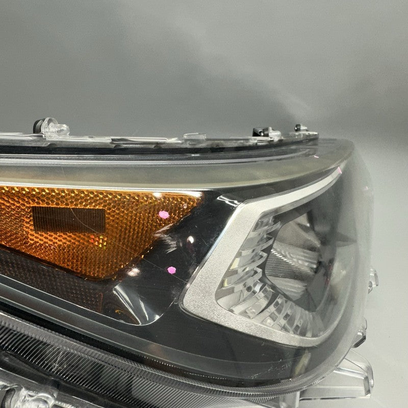 RAV-4 TOYOTA RAV-4 HEADLIGHT RIGHT PASSENGER 2019 2020 2021 2022 LED OEM 