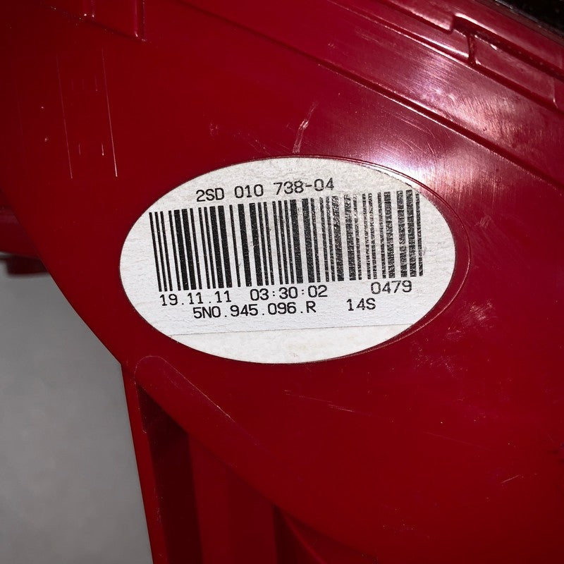 2SD01073804 / 5NO945096R VOLKSWAGEN TIGUAN TAIL LIGHT RIGHT PASSENGER 2012 2013 2014 2015 2016 OEM
