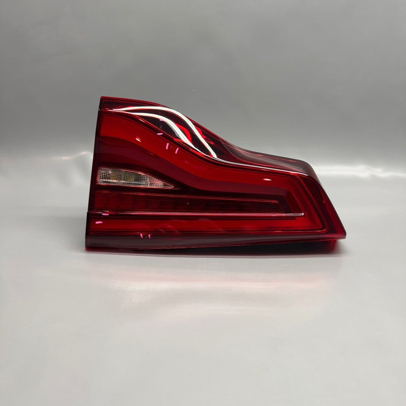 BMW X3M TAIL LIGHT INNER RIGHT PASSENGER 2018 2019 2020 2021 OEM 89853