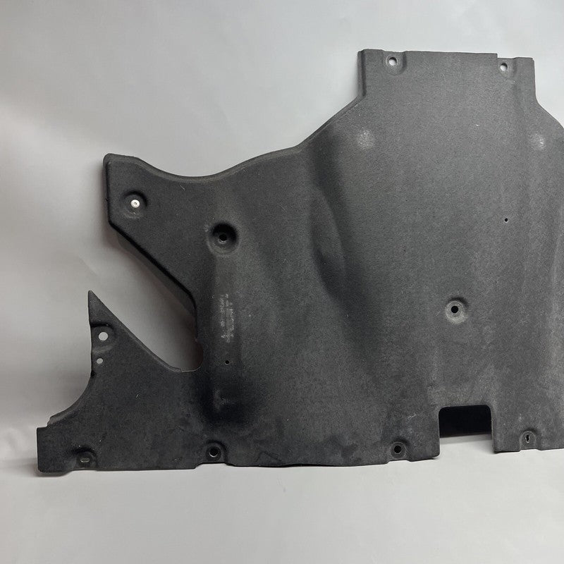 1104313-00-A TESLA MDOEL 3 UNDER BODY REAR MIDDLE COVER 2017 2018 2019 2020 OEM 1104313-00-A