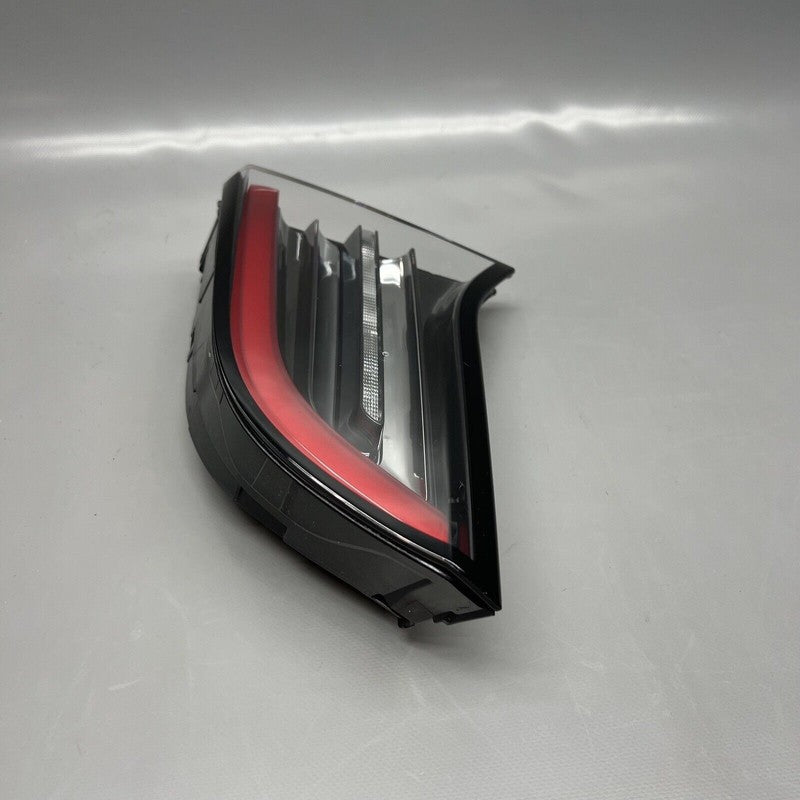 TESLA MODEL Y TAIL LIGHT TRUNK RIGHT PASSENGER 2020 21 22 23 2024 1502