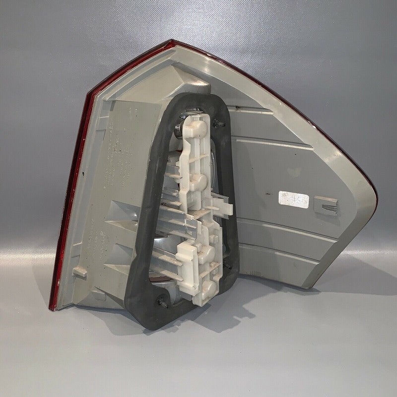 A1648200564 MERCEDES BENZ GL450 LEFT DRIVER SIDE TAIL LIGHT 2007 2008 2009 OEM