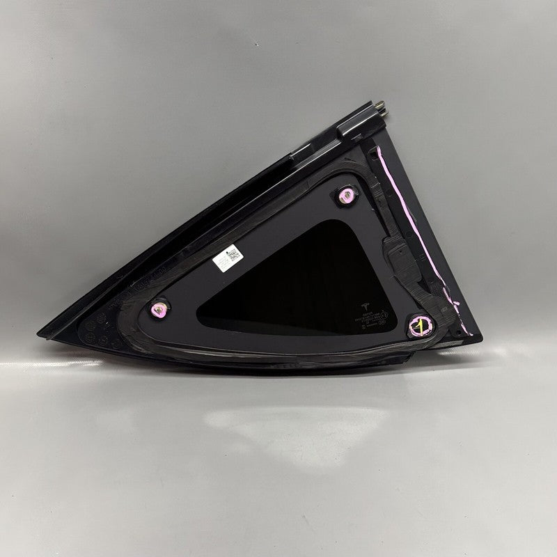 1495740-00-E TESLA MODEL Y QUARTER GLASS LEFT REAR 2020 2021 2022 2023 OEM 1495740-00-E