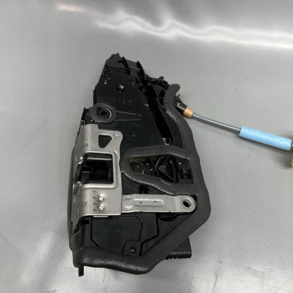 5A160C4 BMW X1 DOOR LOCK RIGHT REAR 2023 2024 2025 OEM 5A160C4