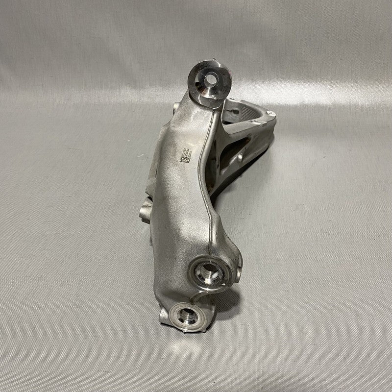 1044316-00-E TESLA MODEL 3 KNUCKLE RIGHT FRONT 1044316-00-E 2017 2018 2019 2020 2021 OEM