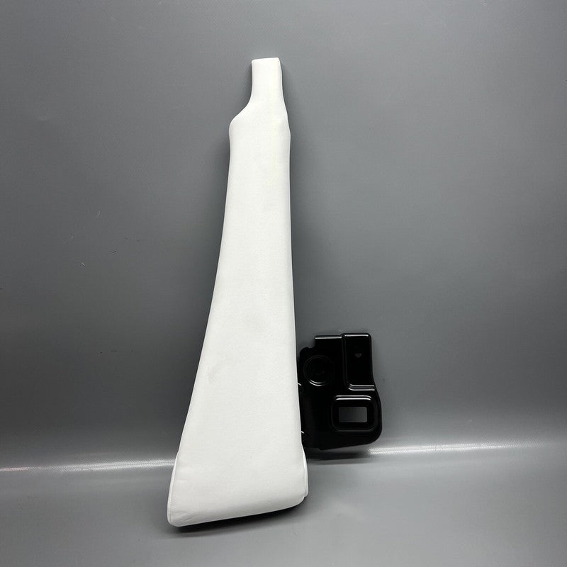 1586668-00-B TESLA MODEL Y THIRD ROW CUSHION BOLSTER RIGHT 2020 21 22 2023 OEM 1586668-00-B